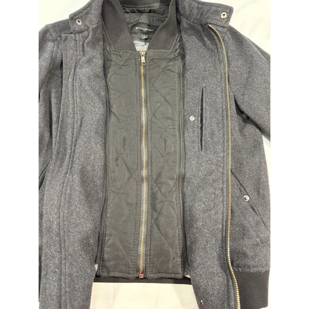 Banana Republic Mens Charcoal Gray Bomber Jacket Quilted Bib Layered Small